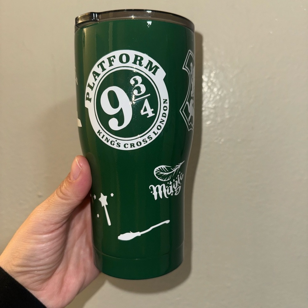 Harry potter Green Platform 9 3/4 Tumbler